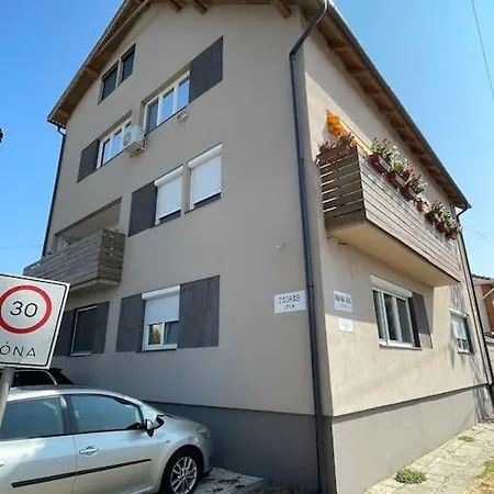 Arena Апартаменты Сегед